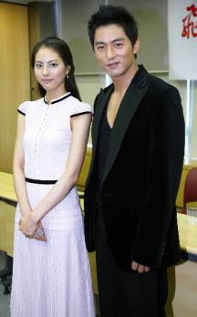 드라마 '비천무'의 남녀 주인공 주진모(오른…