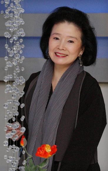 최근 일시 귀국한 은막의 여왕 윤정희씨. 국…