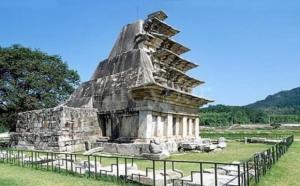 해체되기 전의 석탑 모습.