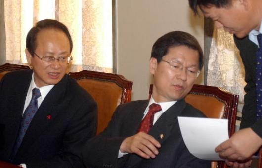 17일 국회에서 열린 열린우리당 상임중앙위…