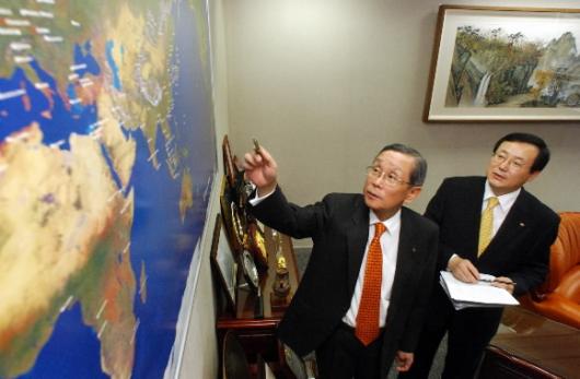 박찬법(왼쪽) 아시아나항공 사장이 취임 이…