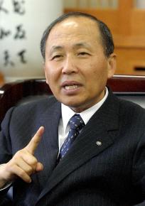 주자문 학술진흥재단 이사장이 기초학문에 …