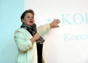 캐롤린 라 브라쉬 주한 캐나다 대사 부인