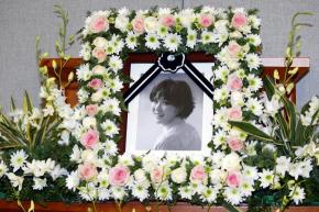 강남 삼성 서울병원에 차려진 가수 길은정씨…