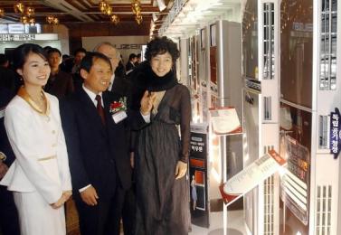 이문용(가운데) 삼성전자 시스템가전사업부…