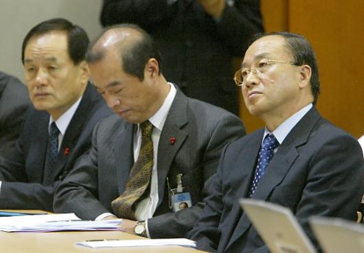 노무현 대통령이 13일 신년 기자회견에서 이…