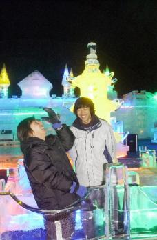   ‘얼음조각 건축전’은 무주리조트 스키장…