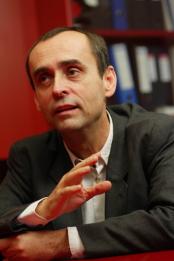 로베르 메나르 사무총장