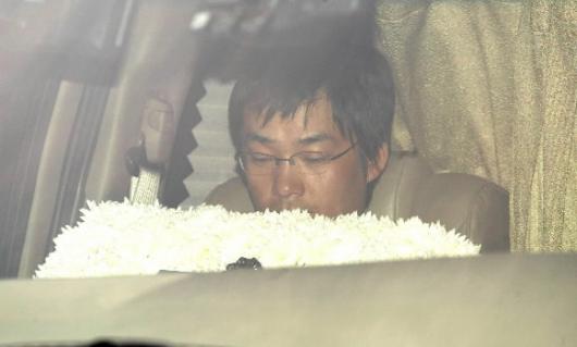 김정현이  이은주의 발인에서 영정을 모시고 장지로 떠나는 차에 올라탔다. 김미성기자492naya@sportsseoul.com