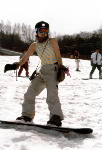 햇살이 따뜻한 3월, 반팔로 즐기는 황제스키…