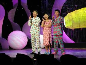 이상하다~그치?