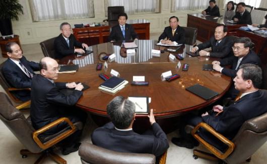 국가안전보장회의(NSC) 상임위원장인 정동영…