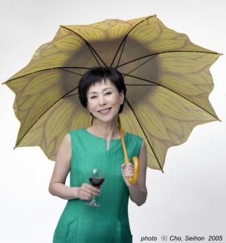 '유쾌하고 귀여운 여인' 셜리로 분한 손숙.…