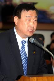 이희범 산업자원부 장관