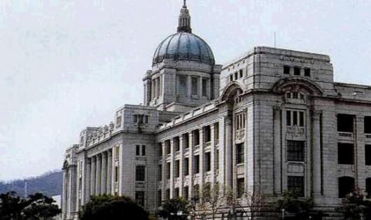 조선총독부는 대다수 한국인들에게 억압의 …