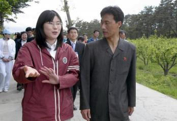 지난 23일 남북대학생 상봉 모임에 참석하기…