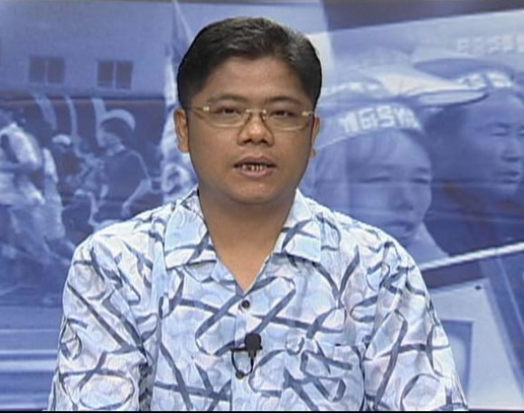 이주노동자뉴스를 진행하고 있는 윈라이.한국에서 12년째 살고 있는 그는 미얀마의 민주화 운동단체인 ‘버마 행동’ 한국 지부에서 활동하고 있다.
