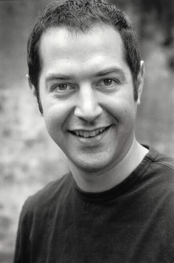 대니얼 고든‘어떤나라’ 감독