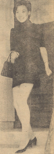 미모와 「매스콤」으로 널리 알려진 이름을 밑천으로 영화계에 「데뷔」한 金志娟