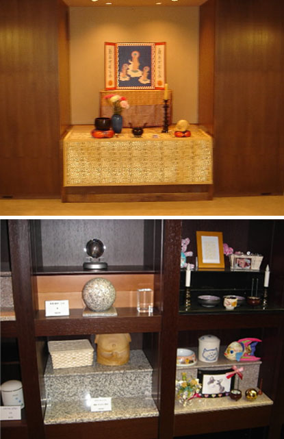 도쿄에서는 개·고양이 등 애완동물의 장례를 치르는 동물묘지의 인기가 좋다. 사진은 도쿄시내에 있는 애완동물 장례식장(위)과 납골당의 모습. 도쿄 이춘규특파원 taein@seoul.co.kr