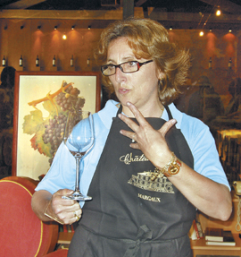 프랑스 메독 지역에서 나오는 포도주 중 권위가 있다는 평을 듣는 샤토 키르완의 나탈리 쉴러 대표. 보르도 함혜리특파원 lotus@seoul.co.kr