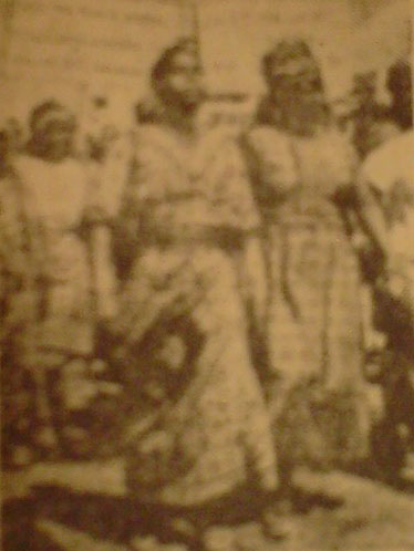 『한 남자에 한 여자!』1부1처제를 부르짖고 나선「탄자니아」여성들.