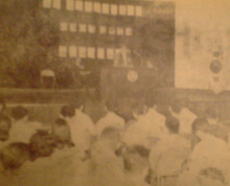 예비 성직자(聖職者)들이『「섹스」는 어디까지』를 따졌다.