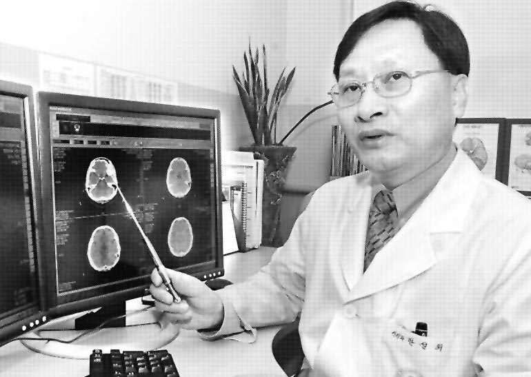 치매질환 권위자 건국대병원 신경과 한설희 교수
