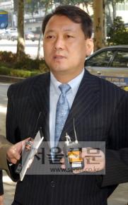 “남북문제 잘 풀 인물 차기 대선후보 적합”