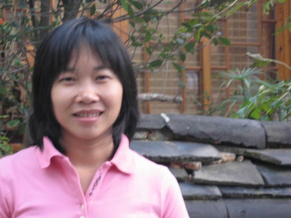 소설가 응우옌옥트