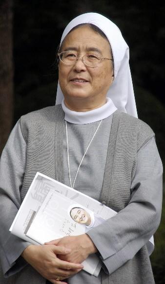 이해인 수녀시인