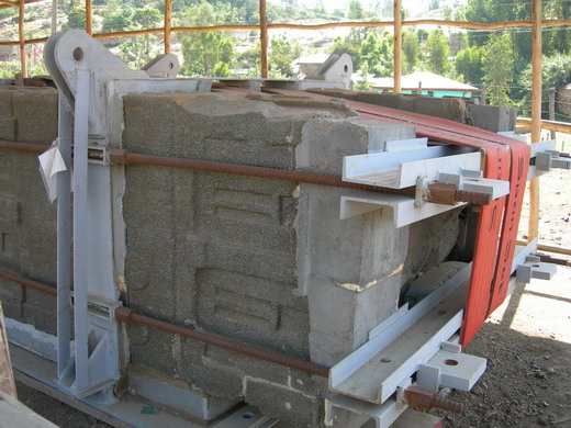 2005년에 이탈리아로부터 반환된 오벨리스크. 약탈된 지 68년 만에 돌아왔지만 아직도 제자리를 찾지 못하고 있다.