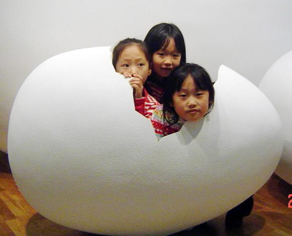  알에서 깨어난 아이들