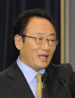 사공일 국가경쟁력강화특별위원회 위원장