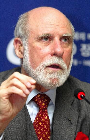 빈튼 서프 구글 부사장