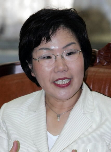 이미경 사무총장 연합뉴스