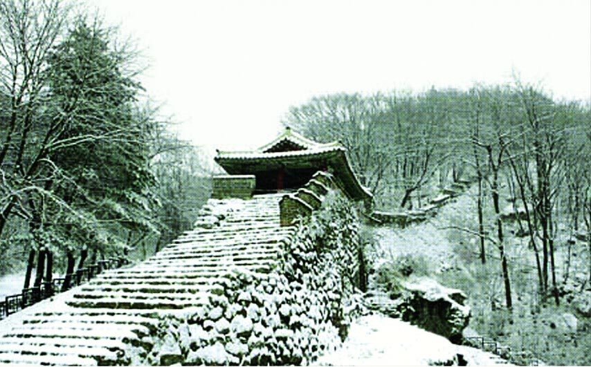 눈 쌓인 겨울의 남한산성 모습.  경기 광주시 홈페이지