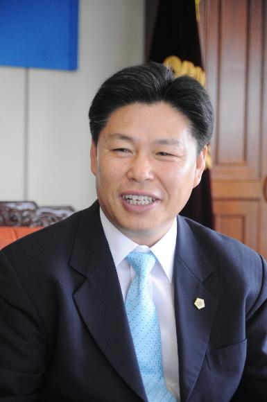 신재학 동대문구의회 의장