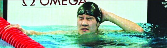 ‘마린보이’ 박태환이 15일 베이징 내셔널아쿠아틱센터에서 열린 남자 자유형 1500m 예선 경기가 끝나고 저조한 기록을 확인한 뒤 얼굴을 찡그리며 아쉬워하고 있다. 베이징 올림픽사진공동취재단