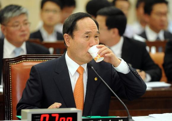 안병만 교과부장관