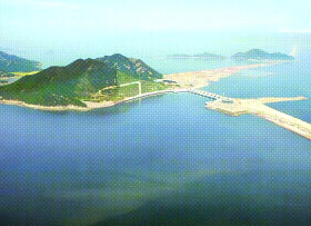 헬기에서 내려다 본 새만금방조제. 서울신문 포토라이브러리