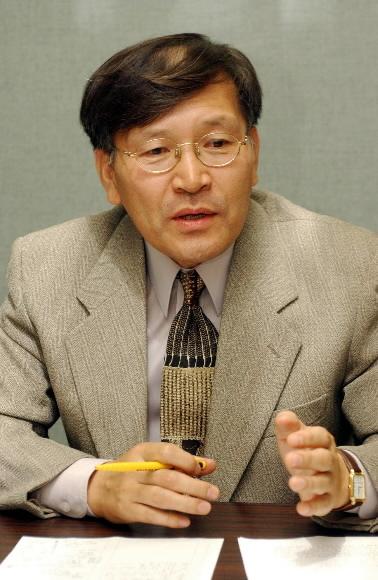 김영윤 통일연구원 선임연구위원