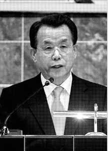 한승수 국무총리가 29일(현지시간) 카타르의 수도 도하에서 열린 유엔 ‘개발재원 고위급 회의’에서 기조연설을 하고 있다. 도하 연합뉴스