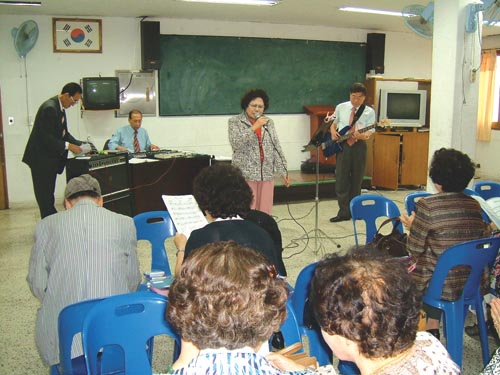 연주에 맞춰 한 곡조