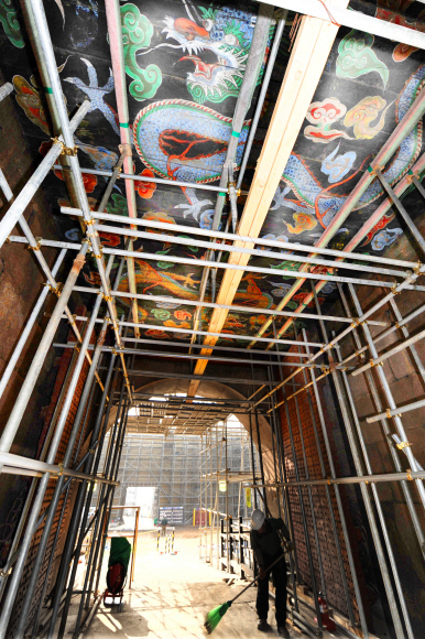 숭례문 화재 1주년 현장공개