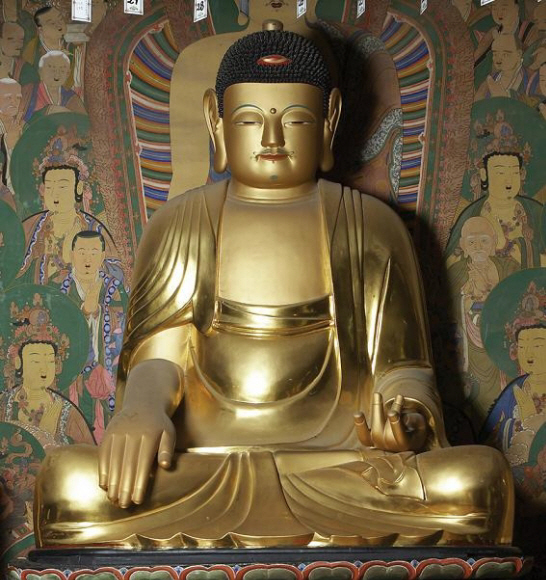 경북 칠곡 송림사의 목조 석가여래 삼존좌상의 본존. 문화재청 제공