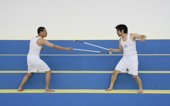 시징 멘 작 ‘펜싱’