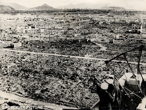 1945년 8월6일 원자폭탄 투하 이후 처참하게 파괴된 히로시마 시가지 전경.영국 데일리메일 홈페이지