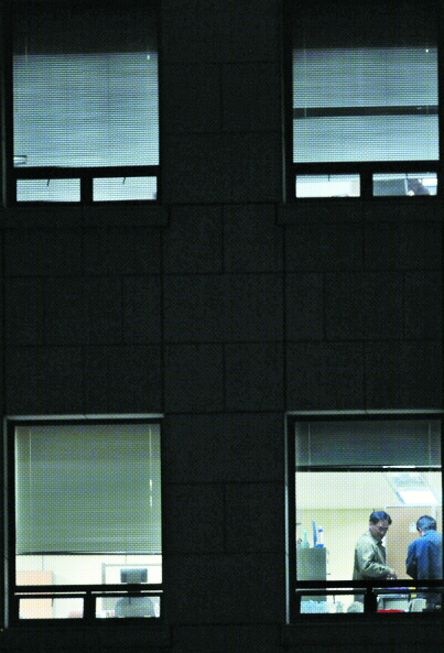 건호씨 한밤까지 조사 