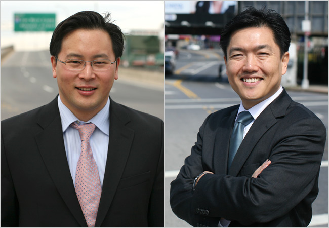 뉴욕시 의회 선거에 출마한 한국계 후보들. 로널드 김(왼쪽)과 S.J.정.  출처:뉴욕타임스